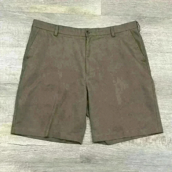 IZOD Perform X Solid Brown Flat Front Polyester SHORTS Men’s Sz 40” Waist - EUC - Picture 1 of 12